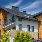 Sun & Sport Krynica-zdroj 公寓 *